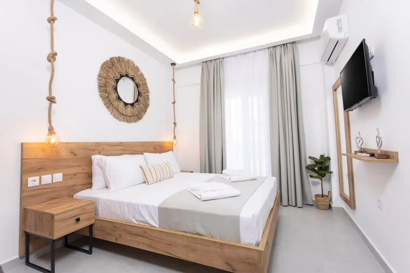 Paula luxury living by the sea - Image 1