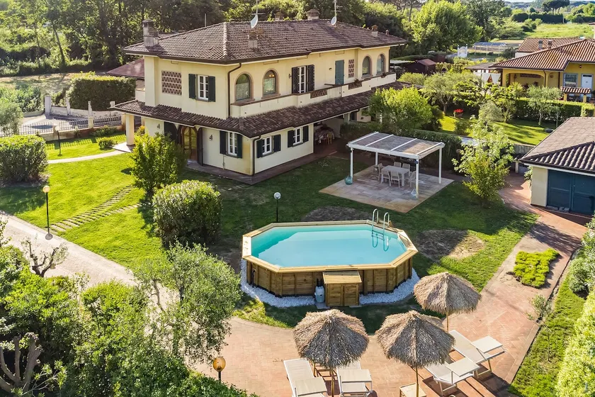 Villa + Pool 1.2km by the Sea - Image 1