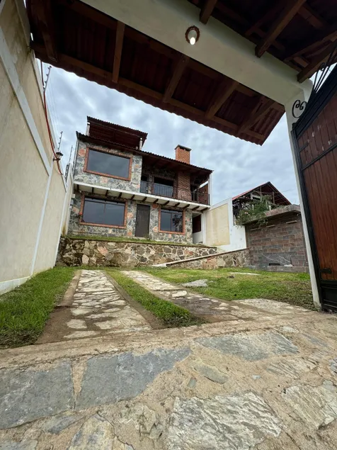 Full house with Canyon view - Image 1