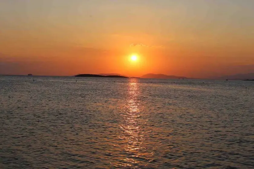 Oceanman Beachfront Fast WiFi - Image 1
