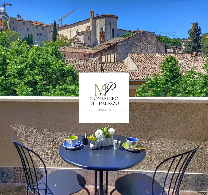 Monastero del Palazzo - Terrace overlooking Spoleto - Image 1