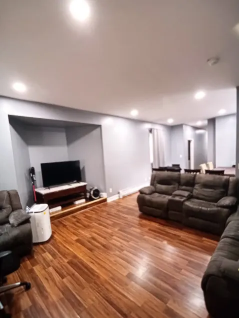 Accessible NYC, WTC, EWR Airport. Full Apt. - Image 1