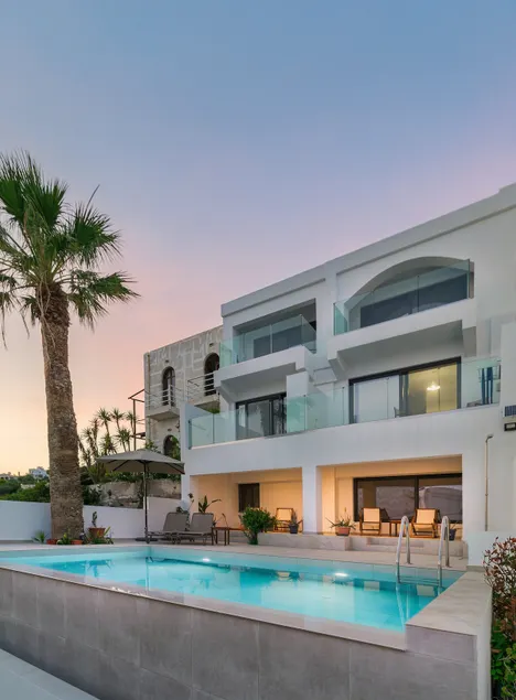 Aspras Luxury Apartments - Image 1