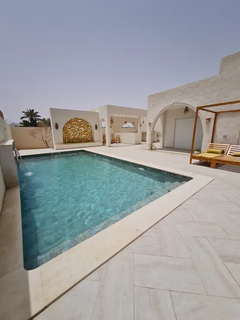 Dar ines high standing pool and close to the beach - Image 1
