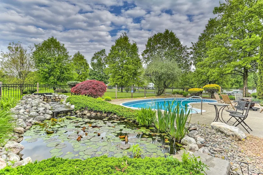 Serene Hudson Valley Escape Hottub/Pool/King Suite - Image 1