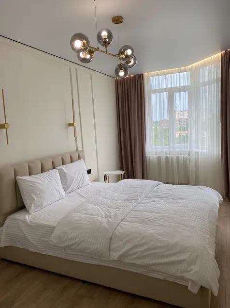 Light 2-room stylish apartment - Image 1
