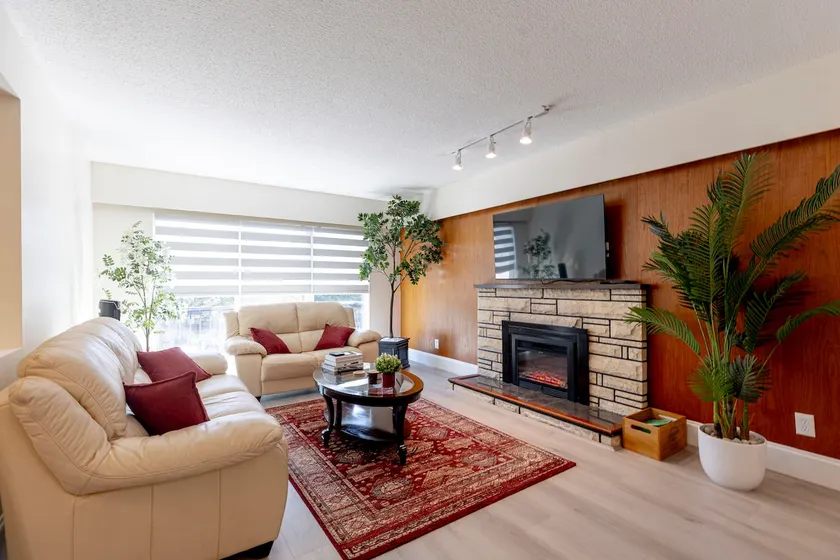Clean and Cozy Vancouver Getaway - Image 1