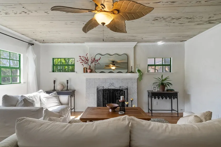 Pet-Friendly & Steps from Downtown—Book Now! - Image 1