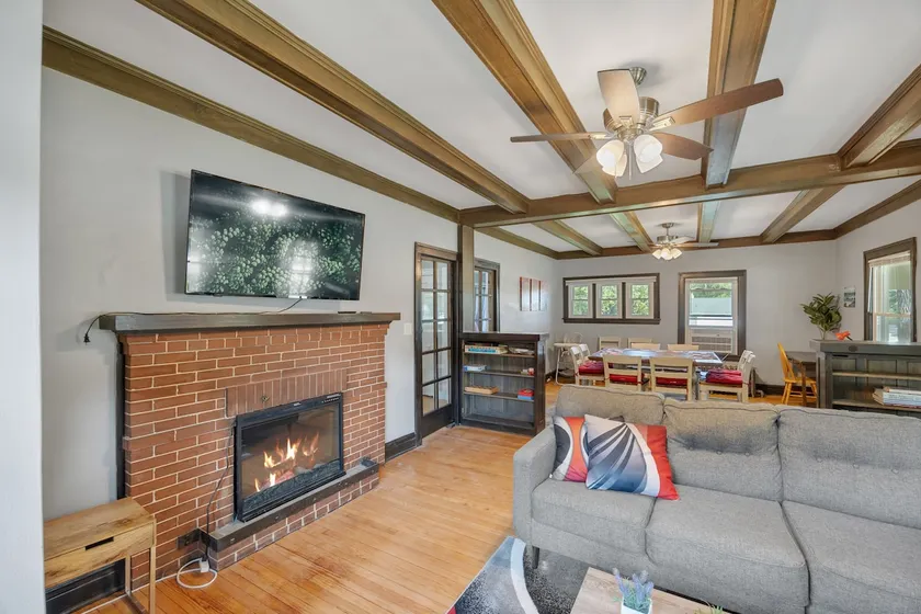 EntireHouse/GlenEllyn/4bd1bath/Laundry/Wheaton - Image 1