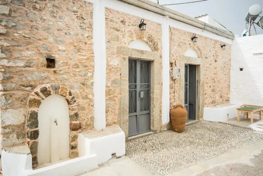 Amarantos-Traditional Village House-Apollona - Image 1