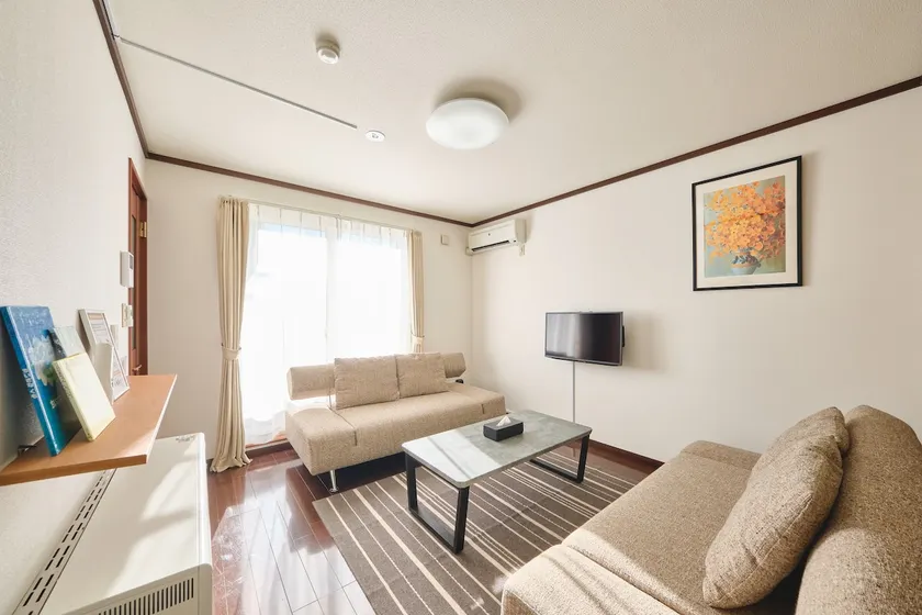 A room where you can spend time with your pet｜Adjacent to a zoo and park｜Recommended as a base for sightseeing in Tokachi｜Free P, Mve-A1｜1 bed. - Image 1