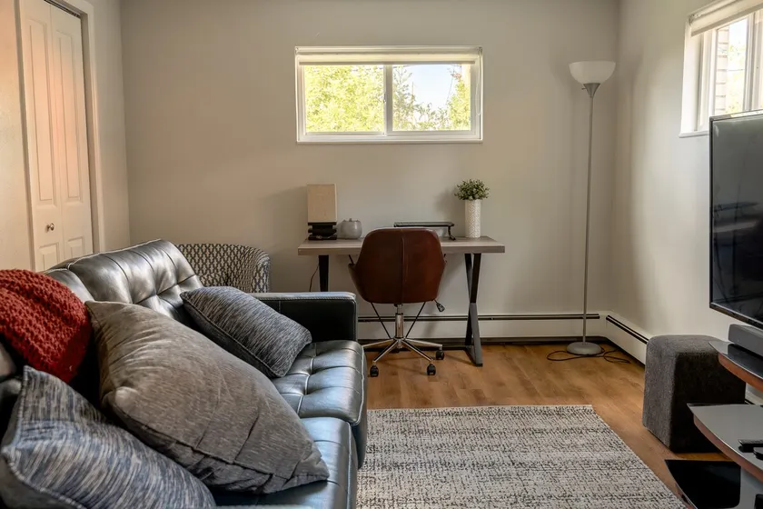 Cozy + Private One Bedroom Suite - Image 1