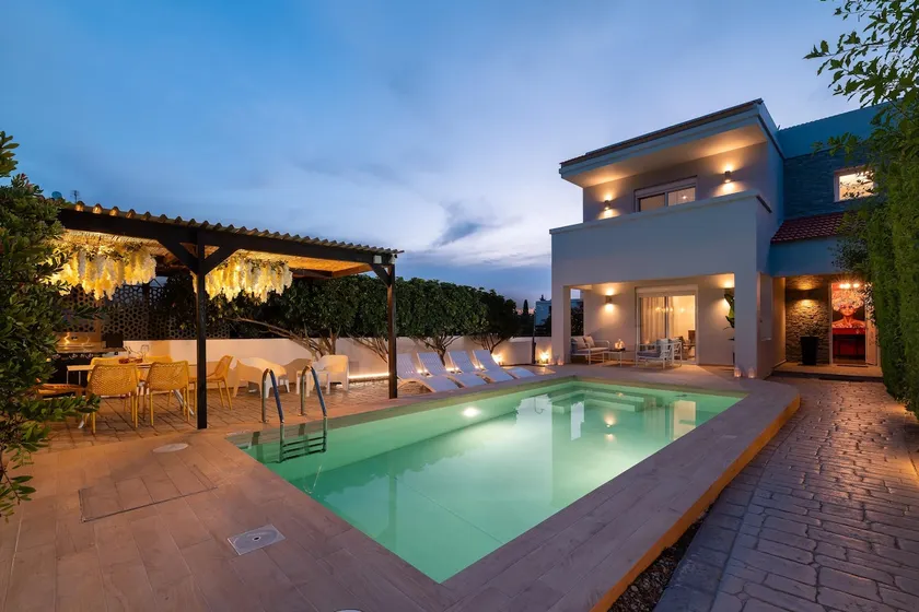 Niovis Villa - Image 1