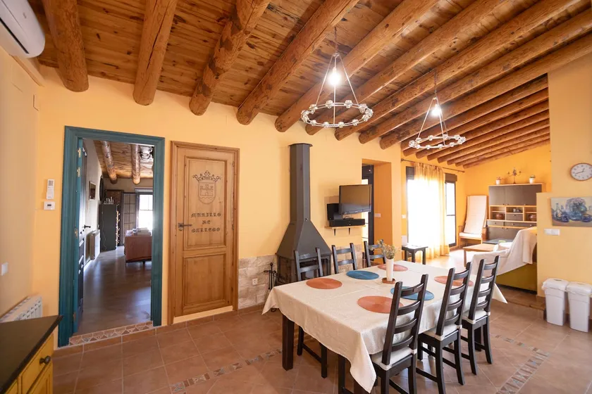 Spacious renovated country house in Murillo_Casa Mailo - Image 1