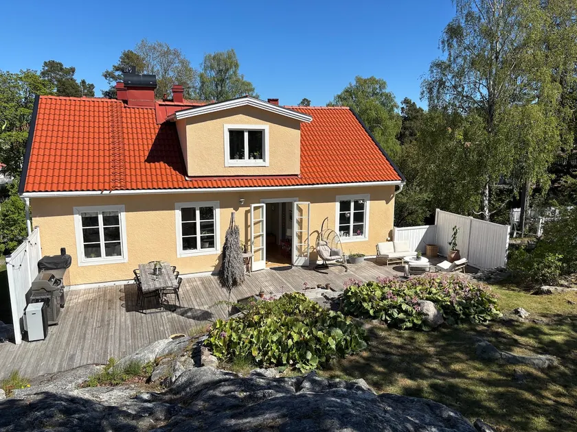Villa Flora - Image 1