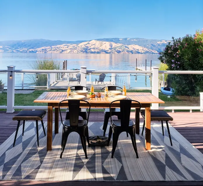 Bee Haus | Lakefront •Private Dock •Kayaks •Dogs - Image 1