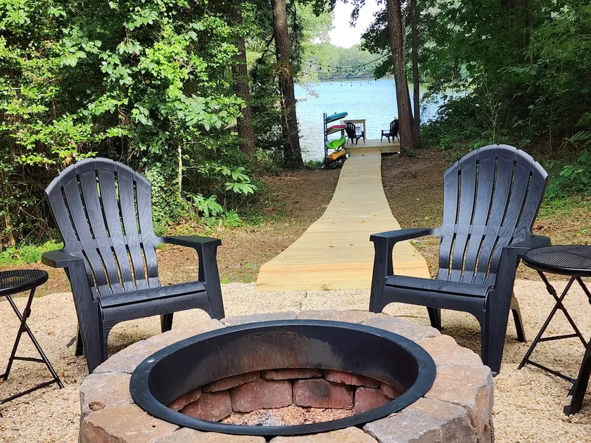 ChesapeakeWaterfront - HotTub_FirePit_Kayak_Arcade - Image 1
