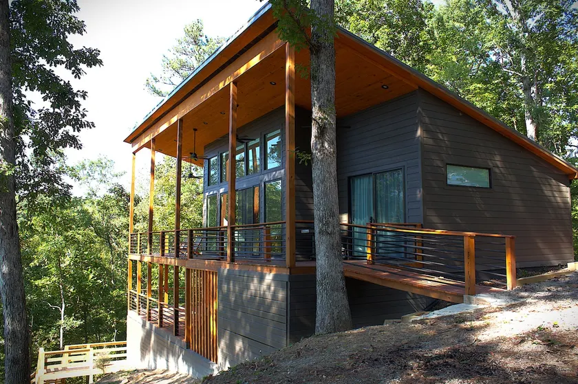 Sunset Views-Modern Lake Retreat - Image 1