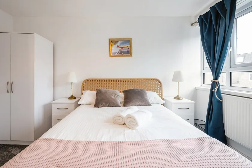 Nice 2-bed flat near earls court  - Image 1