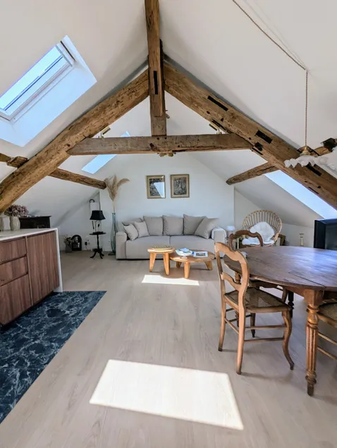 Chantilly under the roofs • 45 m2 • Luxury & Cozy - Image 1