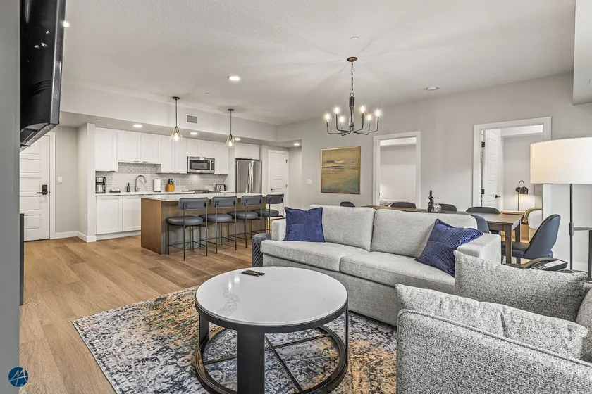 The Owl's Nest - 3Bd/2Bath Sleeps 8 - Image 1