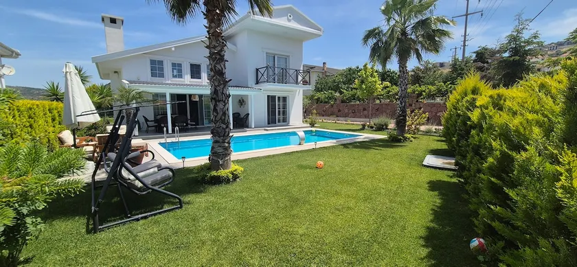 Private villa, heating pool, the unique holiday - Image 1