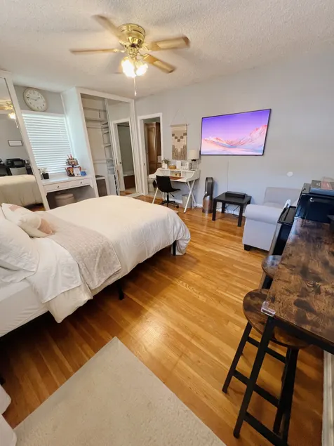 Private Luxury Guesthouse | Pet-Friendly + EV - Image 1