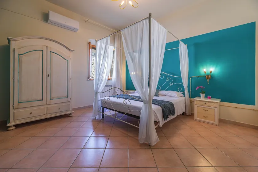 Windrose Blue Home - Image 1