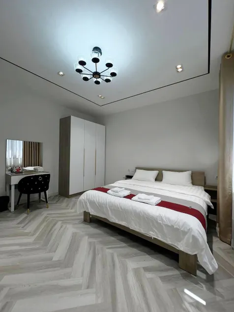 #282 Hotel-type accommodation without a kitchen near ”Seoul Mun” and ”Next” shopping malls - Image 1