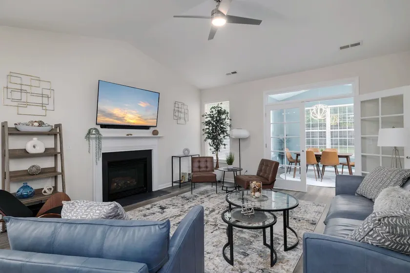 High Point's Gem! Group Friendly! Five Bedrooms! - Image 1