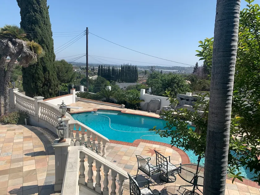 A palace on the mountain close to Disneyland and the beach - Image 1
