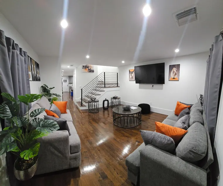 Brand New 4BR House 20Min Downtown Boston - Image 1