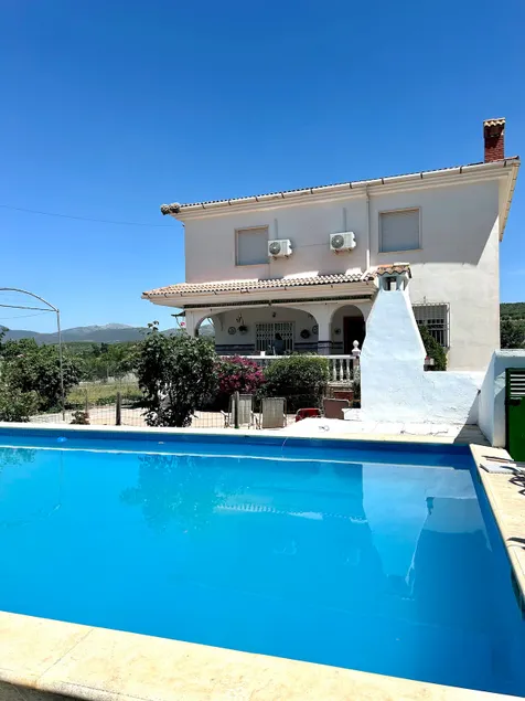 AluQubin | Andalusian Villa with Pool near Granada - Image 1