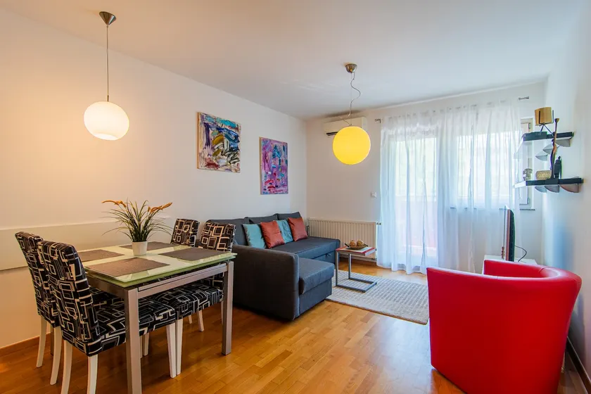 Flexible SelfCheckIns 85 - Zagreb - Loggia - New - Image 1