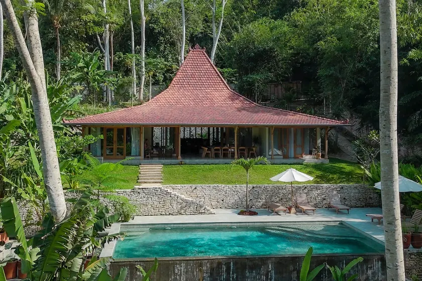 A Peaceful Escape in the Heart of Nature! - Image 1