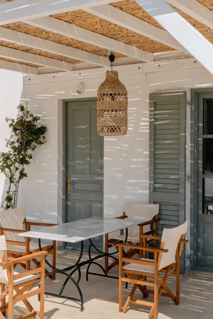 Bright 2BR Apartment • Sea View Terrace • Kampos - Image 1
