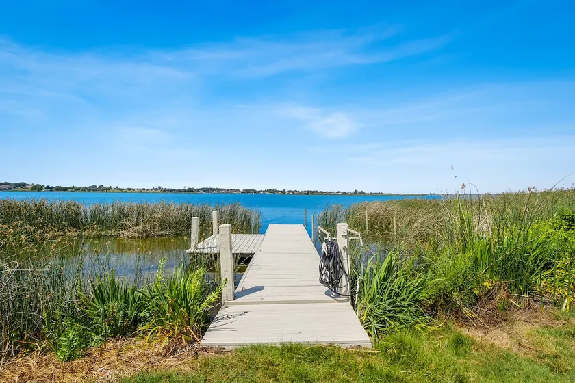 Casa Lobo Lakefront Getaway - Image 1