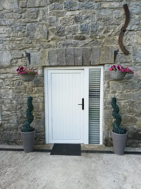 Apartment 1 at Busy Bee - Image 1