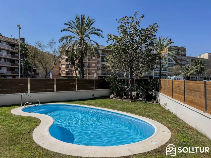 Llac 3BR Apartment | Pool | Terrace | Parking | A/C - Image 1