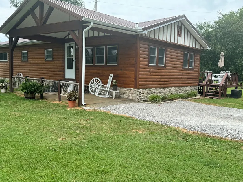 Wagon Wheel Retreat 10% off weekly rental - Image 1