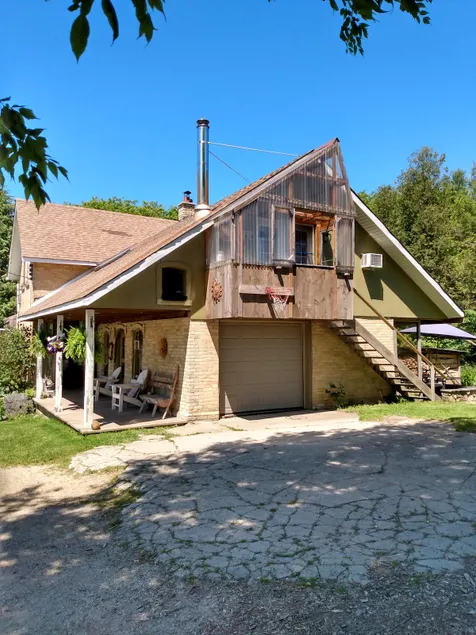 Hilltop View Farm - Image 1