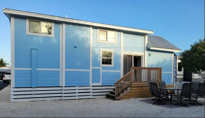 2 Bdrm Keys Cottage w/ 2 Sleeping Loft Sleeps 8 - Image 1
