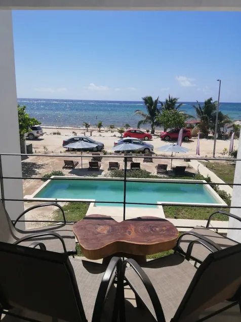Two-bedroom apartment facing the sea - Image 1