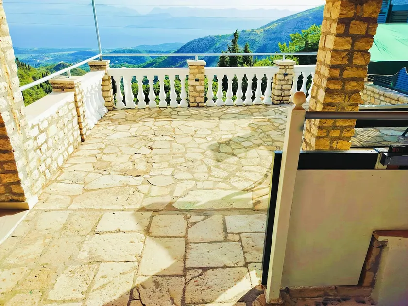 Lafki Castle - Image 1