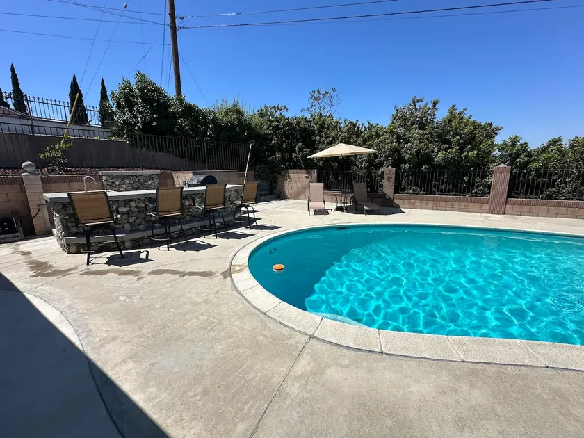 Cozy & Quiet Pool House/20-Min to Disneyland - Image 1