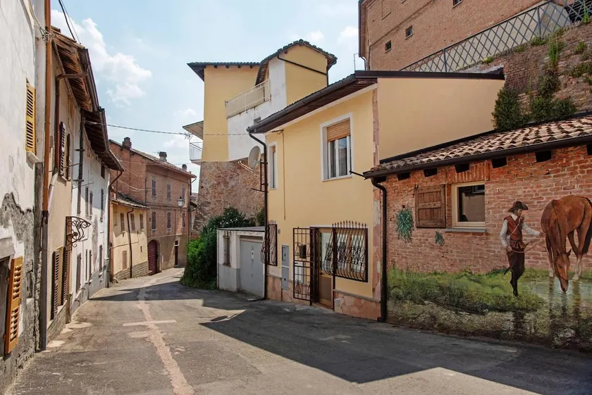 small house Monferrato - Image 1