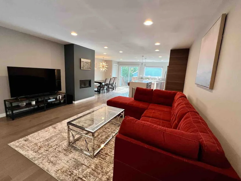 Modern Single-Family Home w/outdoor space + garage - Image 1