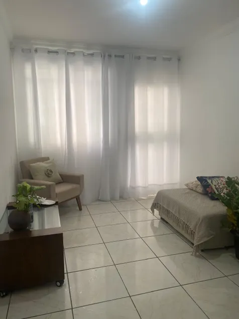Entire ground floor apartment - close to everything - Image 1