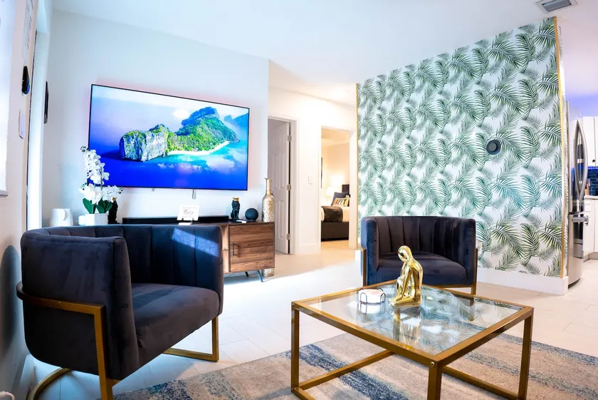 Modern Fort Lauderdale Home near airport/Cruise - Image 1