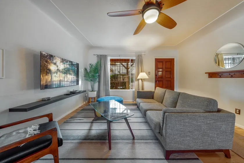 Carport, 4 BR 2 BA, Sleeps up to 8, Fenced Yard - Image 1